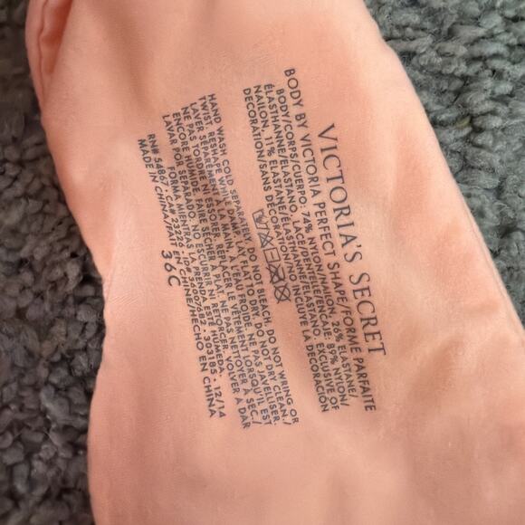 Lot Of 2 Body By Victoria’s Secret Bras Size 36 C Lace Coquette Underwire Padded - Picture 5 of 5